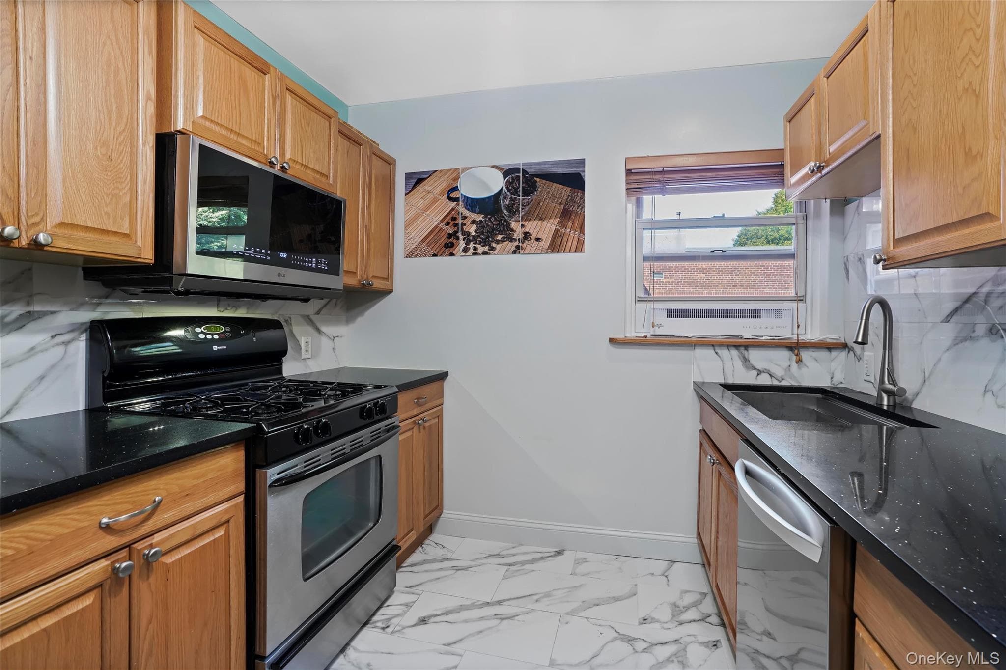 330 S Broadway Unit: D11 thumbnail 6