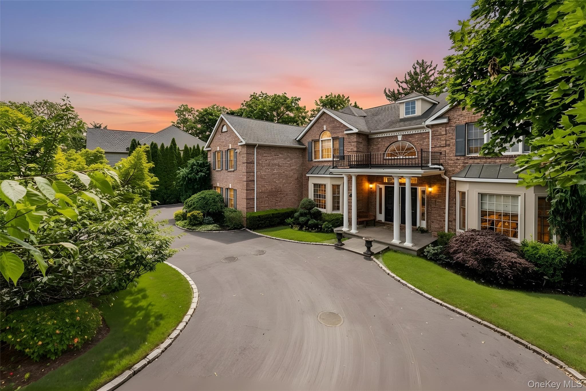 50 Eastwoods Court, Roslyn