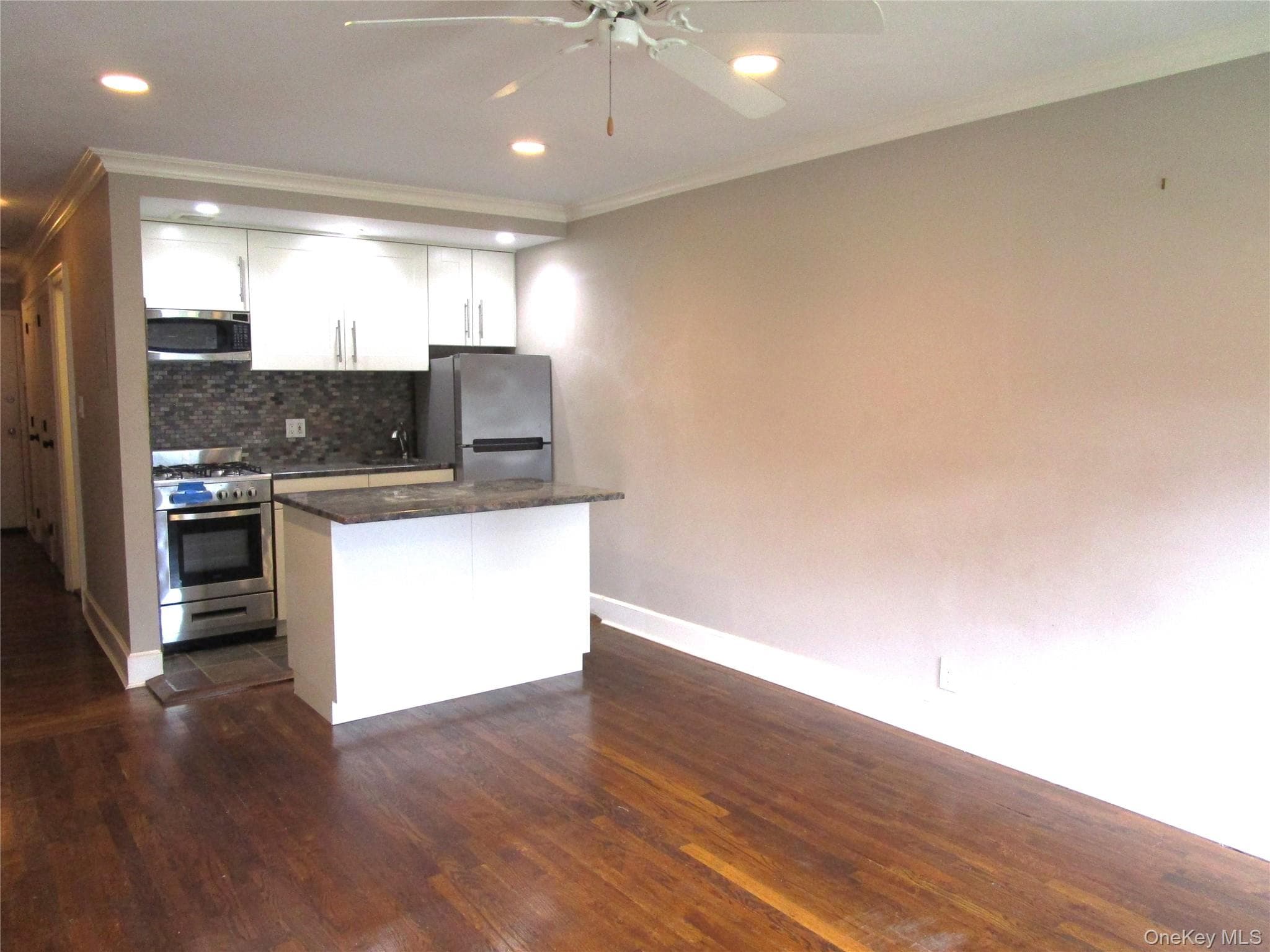 324 Post Avenue Unit: 11-I thumbnail 10