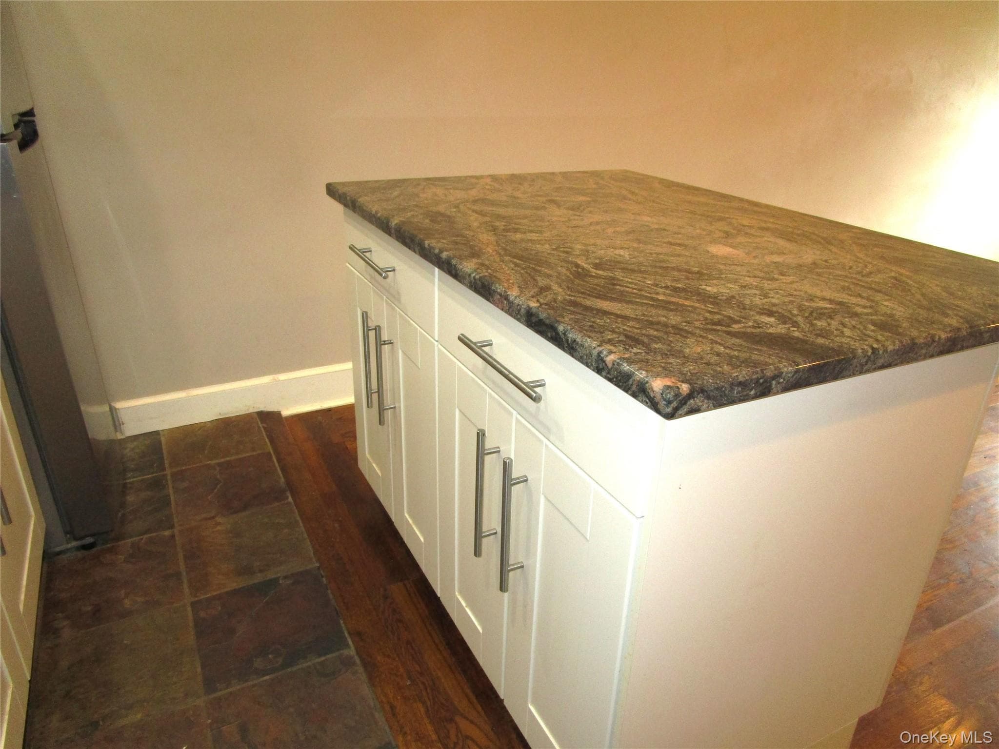 324 Post Avenue Unit: 11-I thumbnail 12