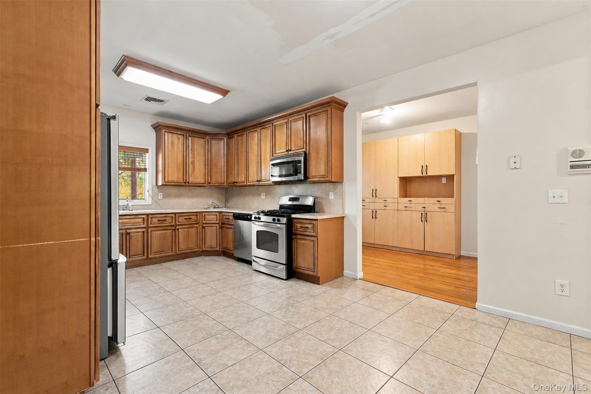 12 Widman Court Unit: 201 thumbnail 8