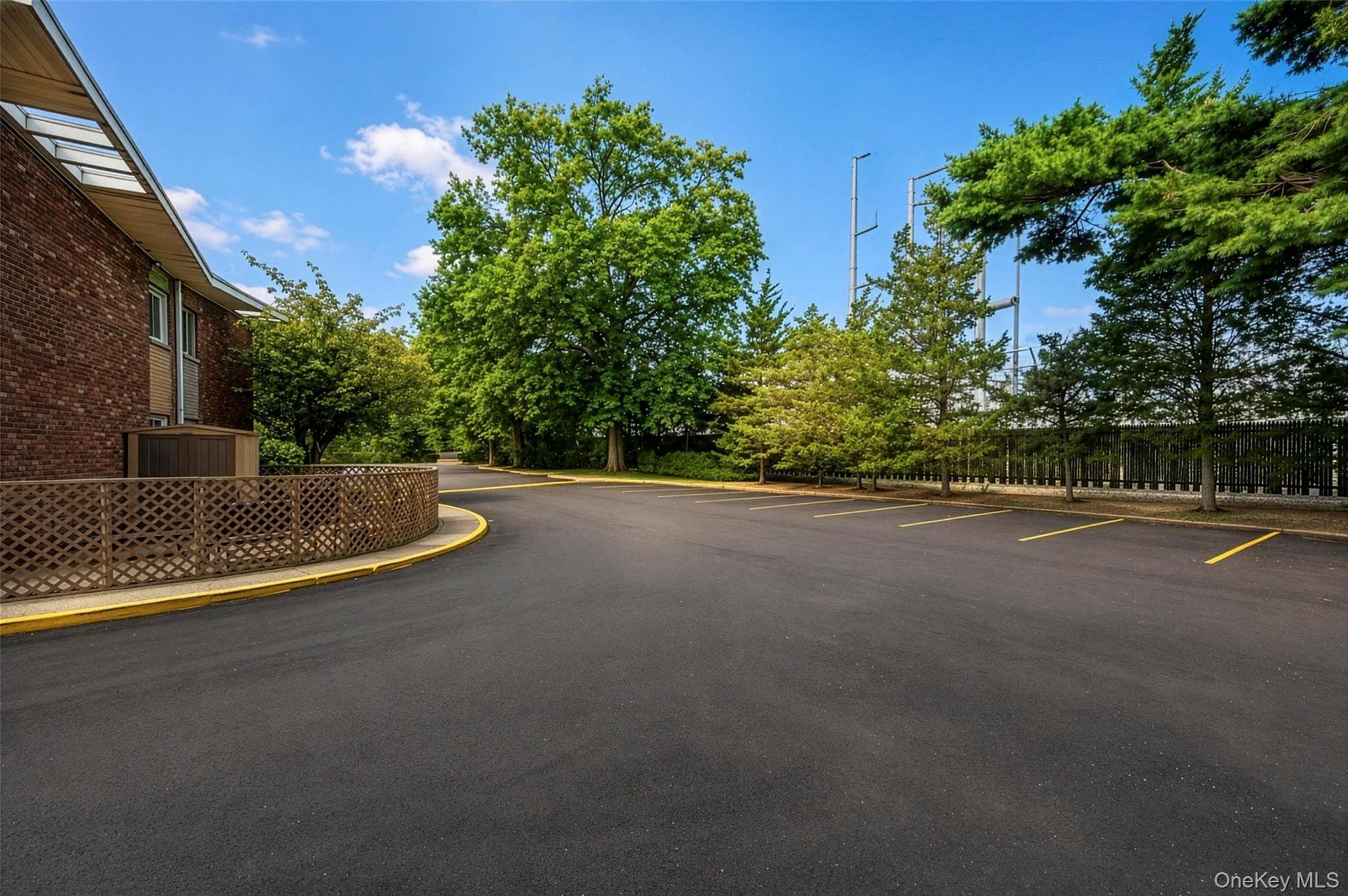 263 N Newbridge Road thumbnail 16