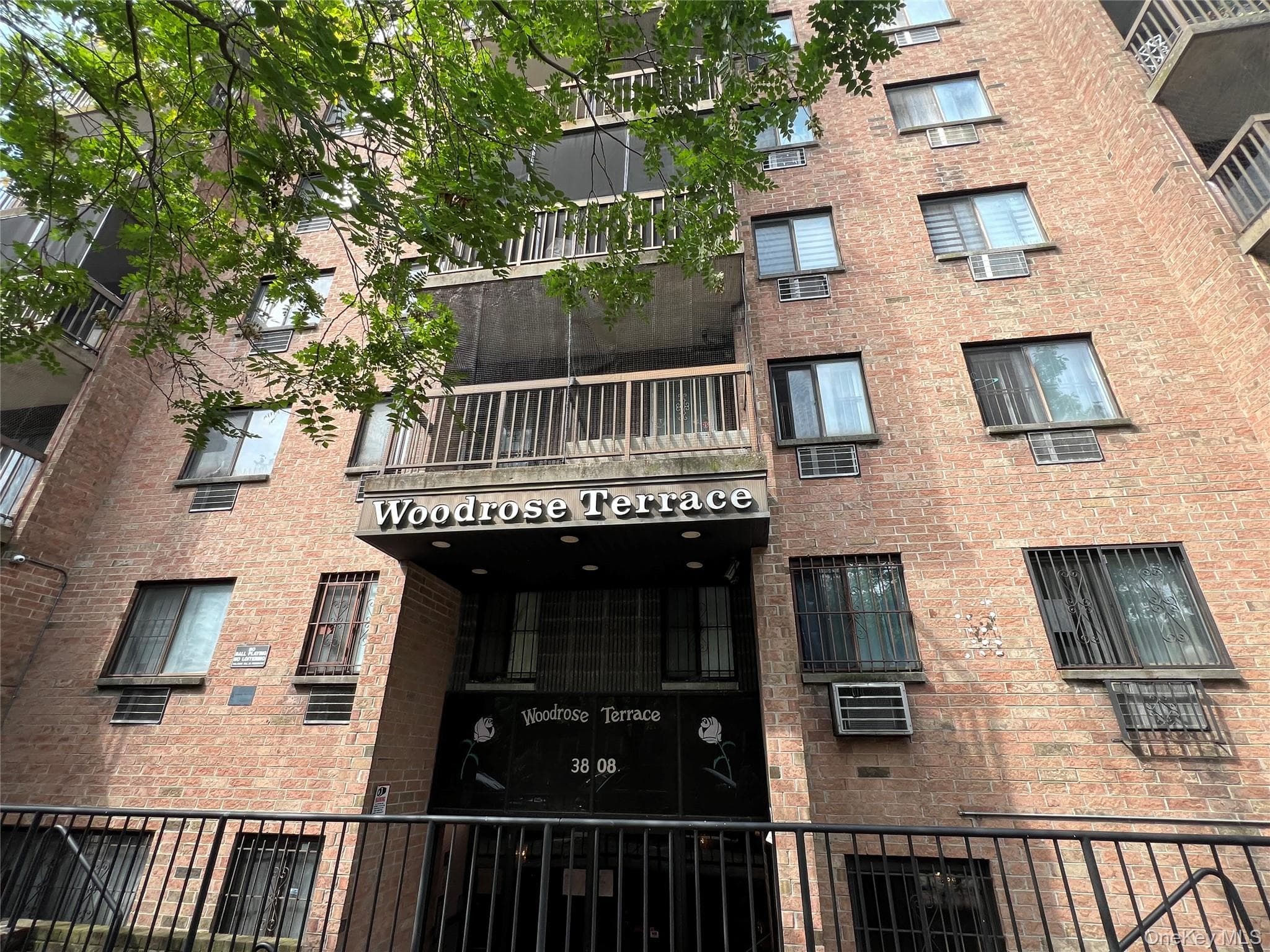 3808 147th Street Unit: 6E thumbnail 2