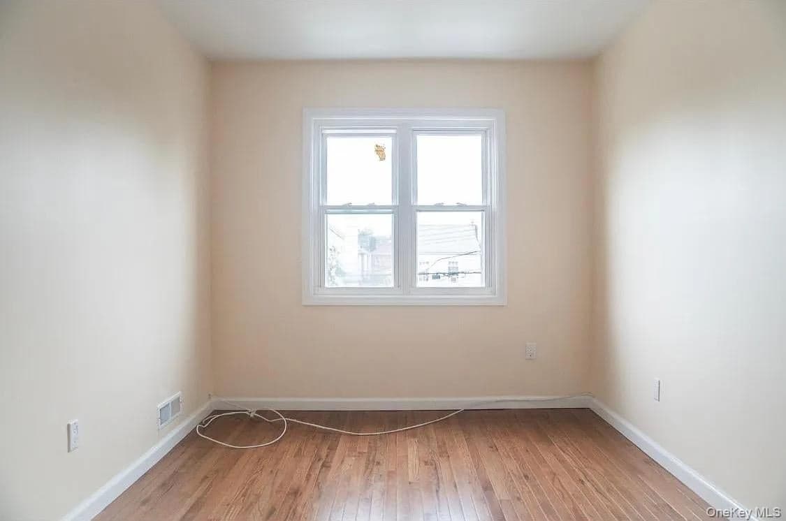 2723 Colden Avenue thumbnail 10