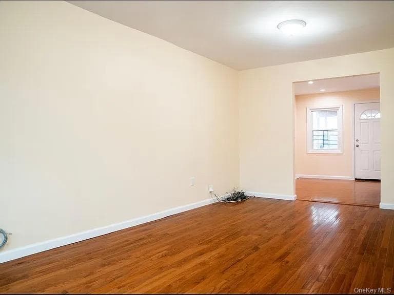2723 Colden Avenue thumbnail 13