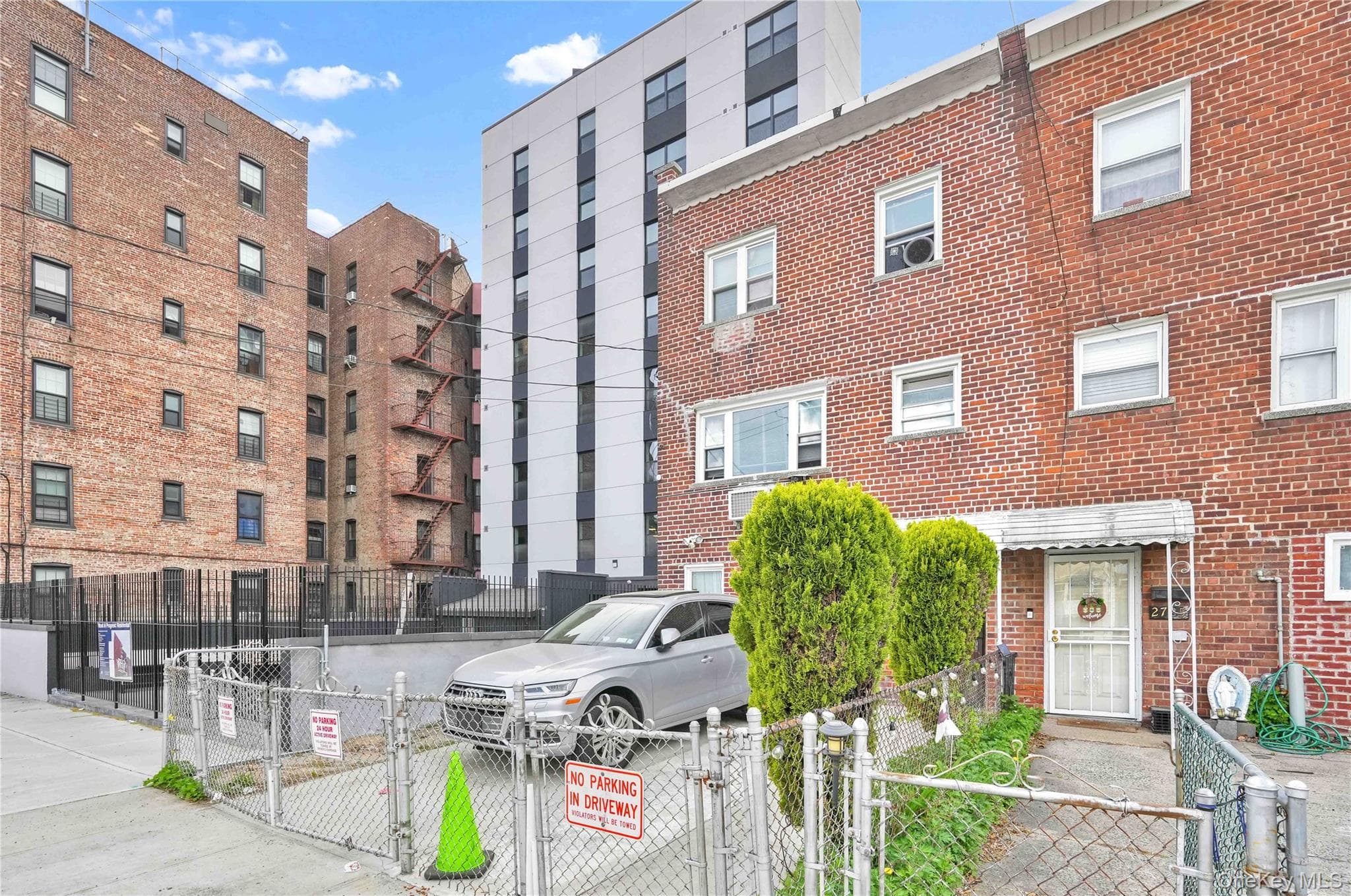 2723 Colden Avenue thumbnail 32