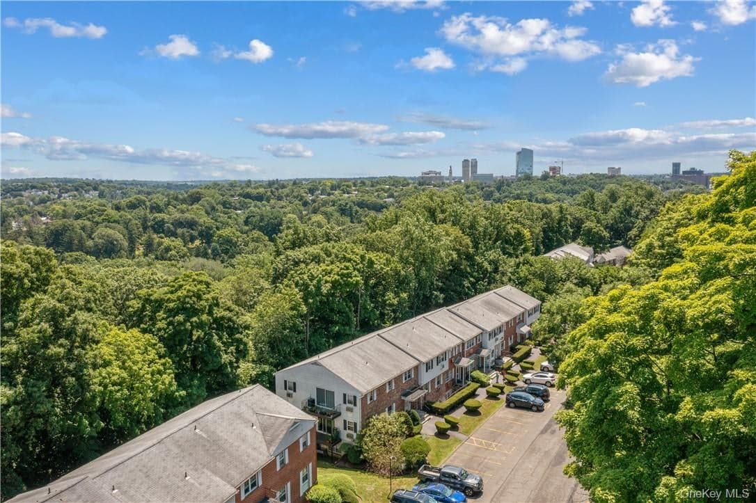 315 Woodland Hills Road thumbnail 20