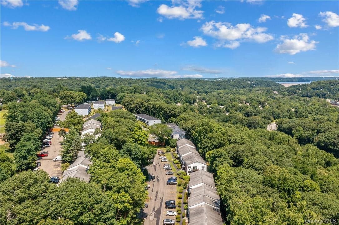 315 Woodland Hills Road thumbnail 21
