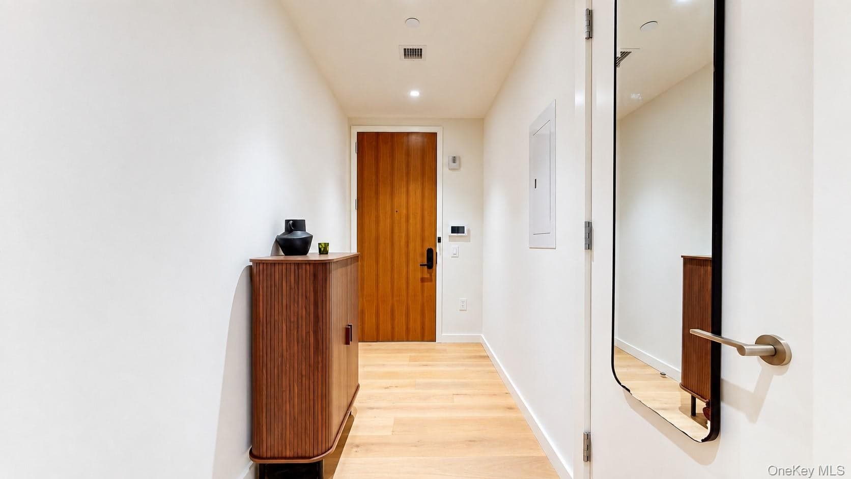 135 E 47th Street Unit: 22F thumbnail 7