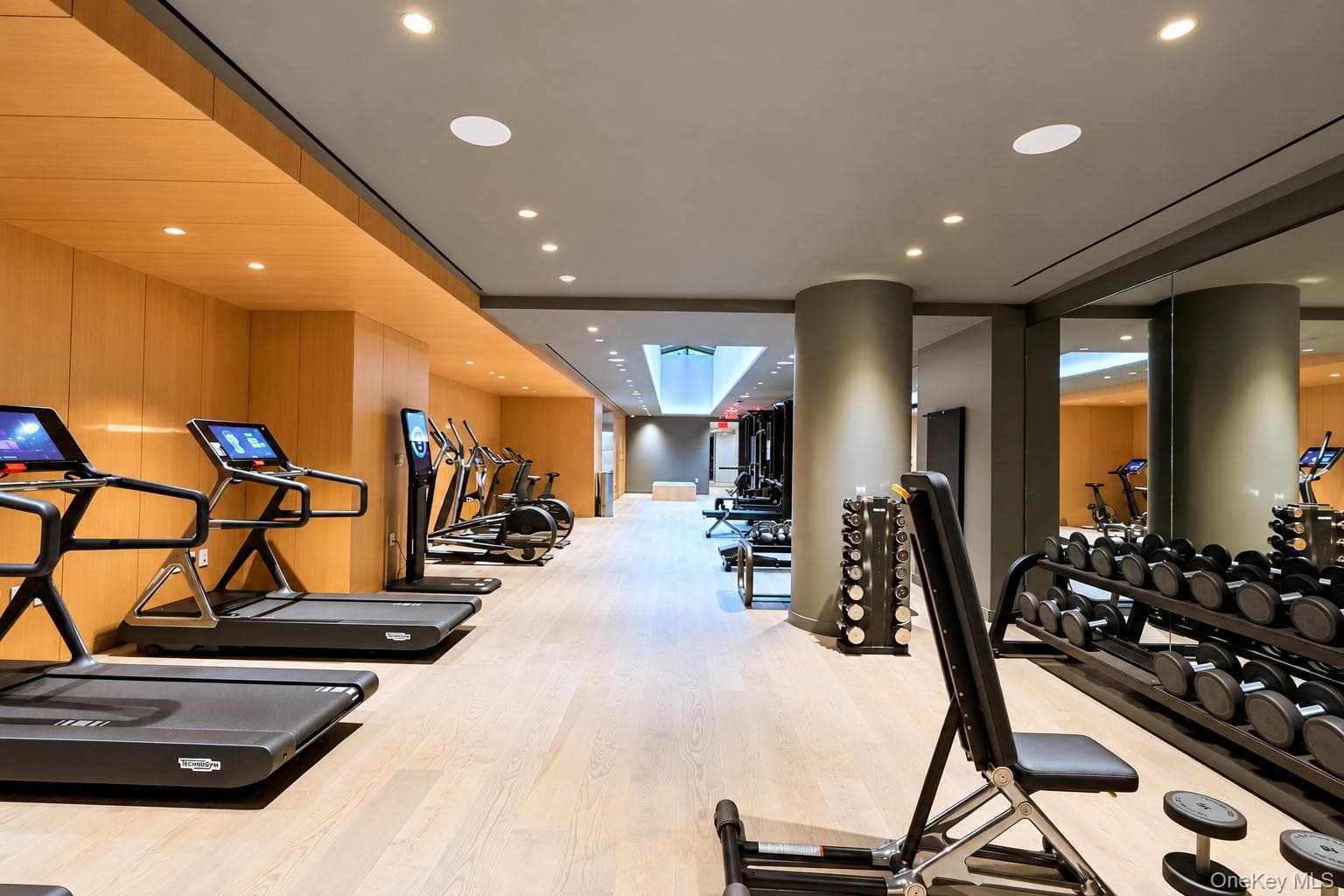 135 E 47th Street Unit: 22F thumbnail 36
