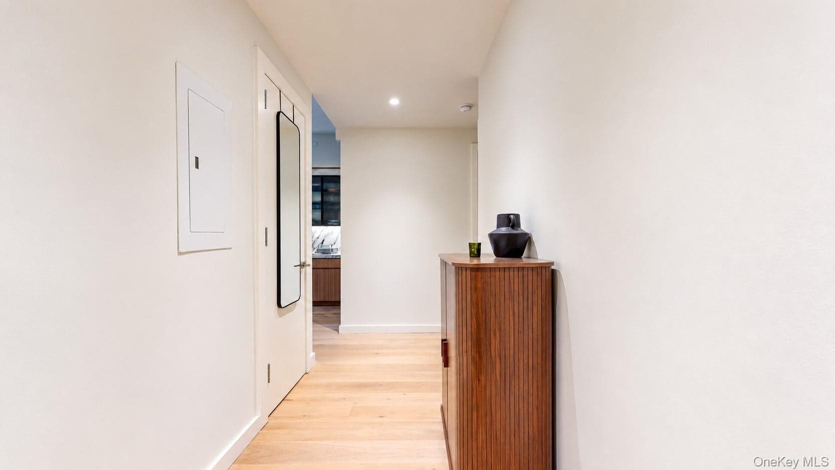 135 E 47th Street Unit: 22F thumbnail 6