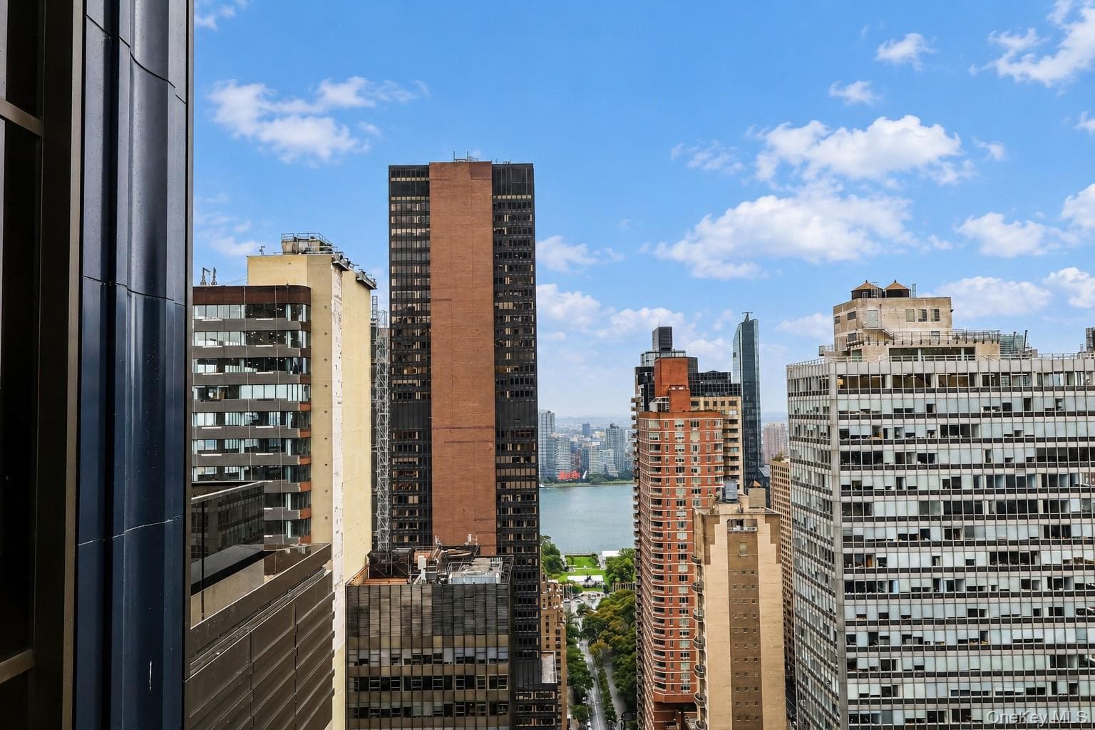 135 E 47th Street Unit: 22F thumbnail 24