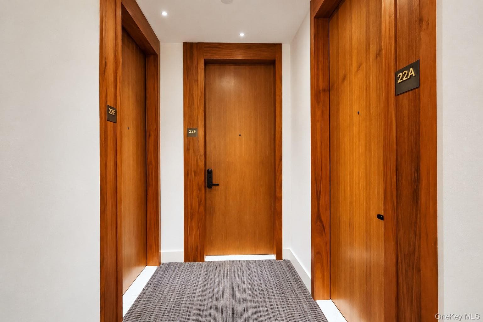 135 E 47th Street Unit: 22F thumbnail 5