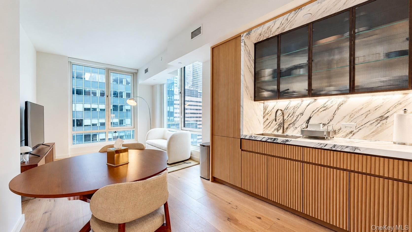 135 E 47th Street Unit: 22F thumbnail 8