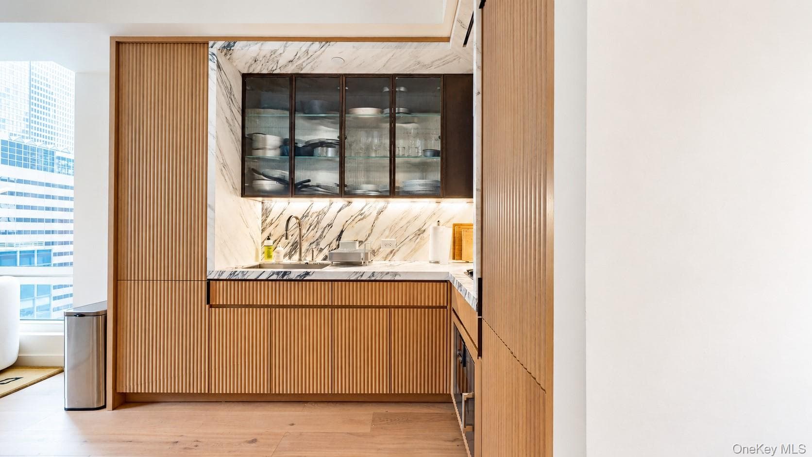 135 E 47th Street Unit: 22F thumbnail 9
