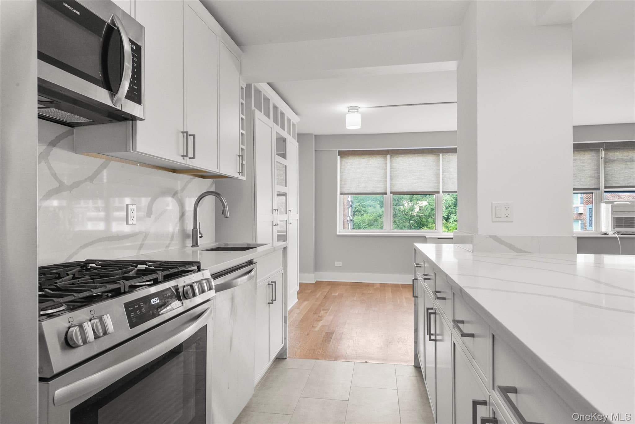 2 Washington Square Unit: 3E thumbnail 9