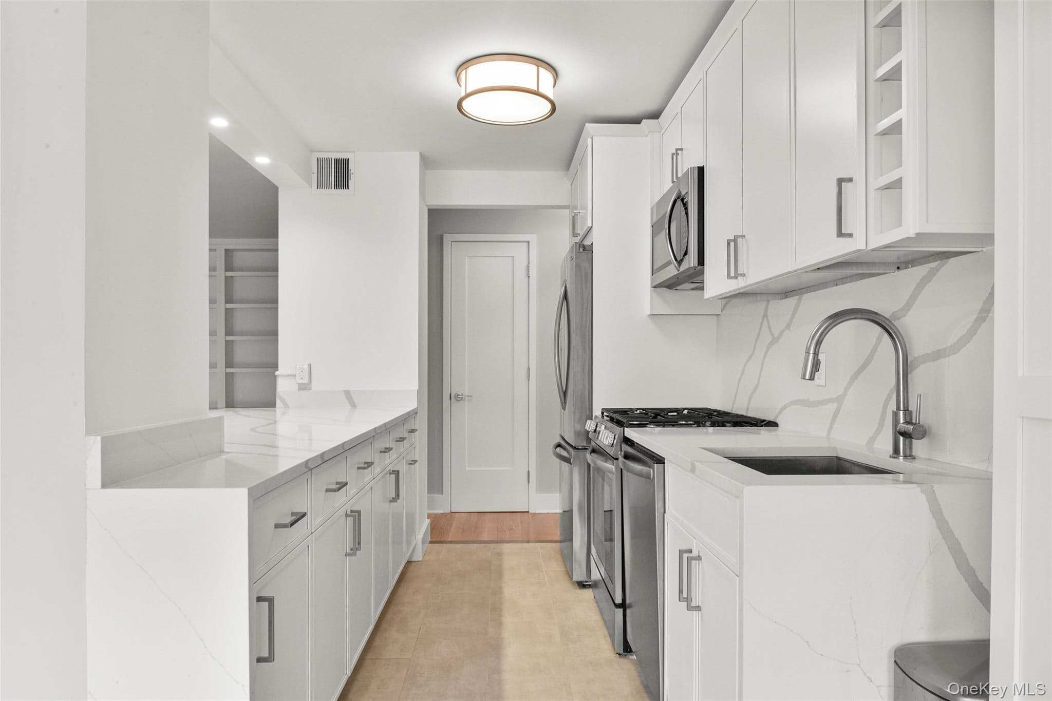 2 Washington Square Unit: 3E thumbnail 8