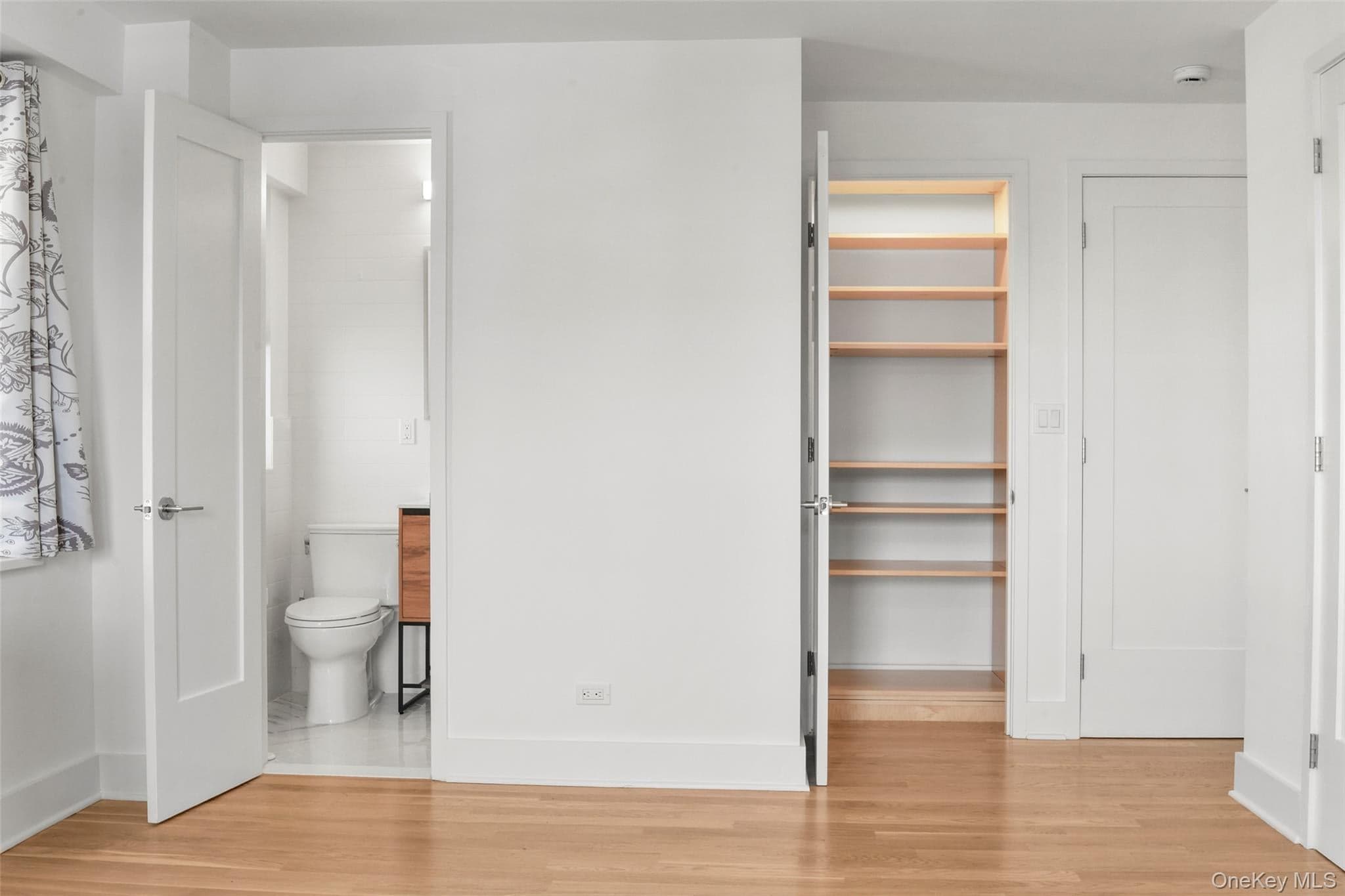2 Washington Square Unit: 3E thumbnail 16