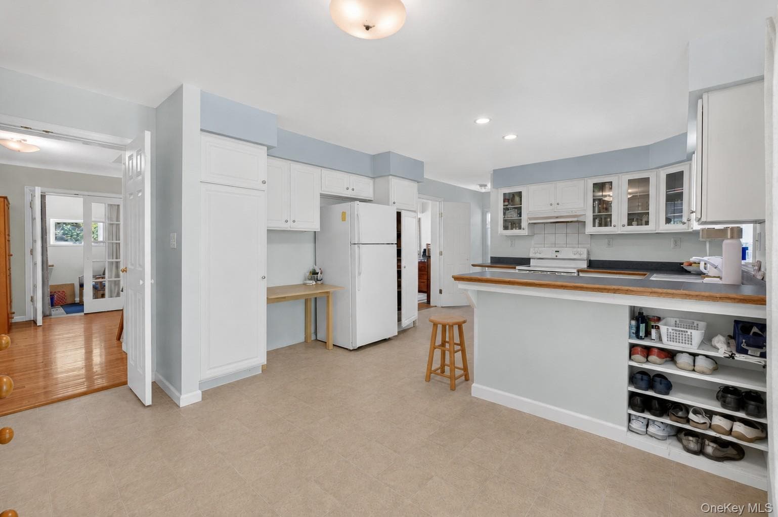 60 Eddy Road thumbnail 20
