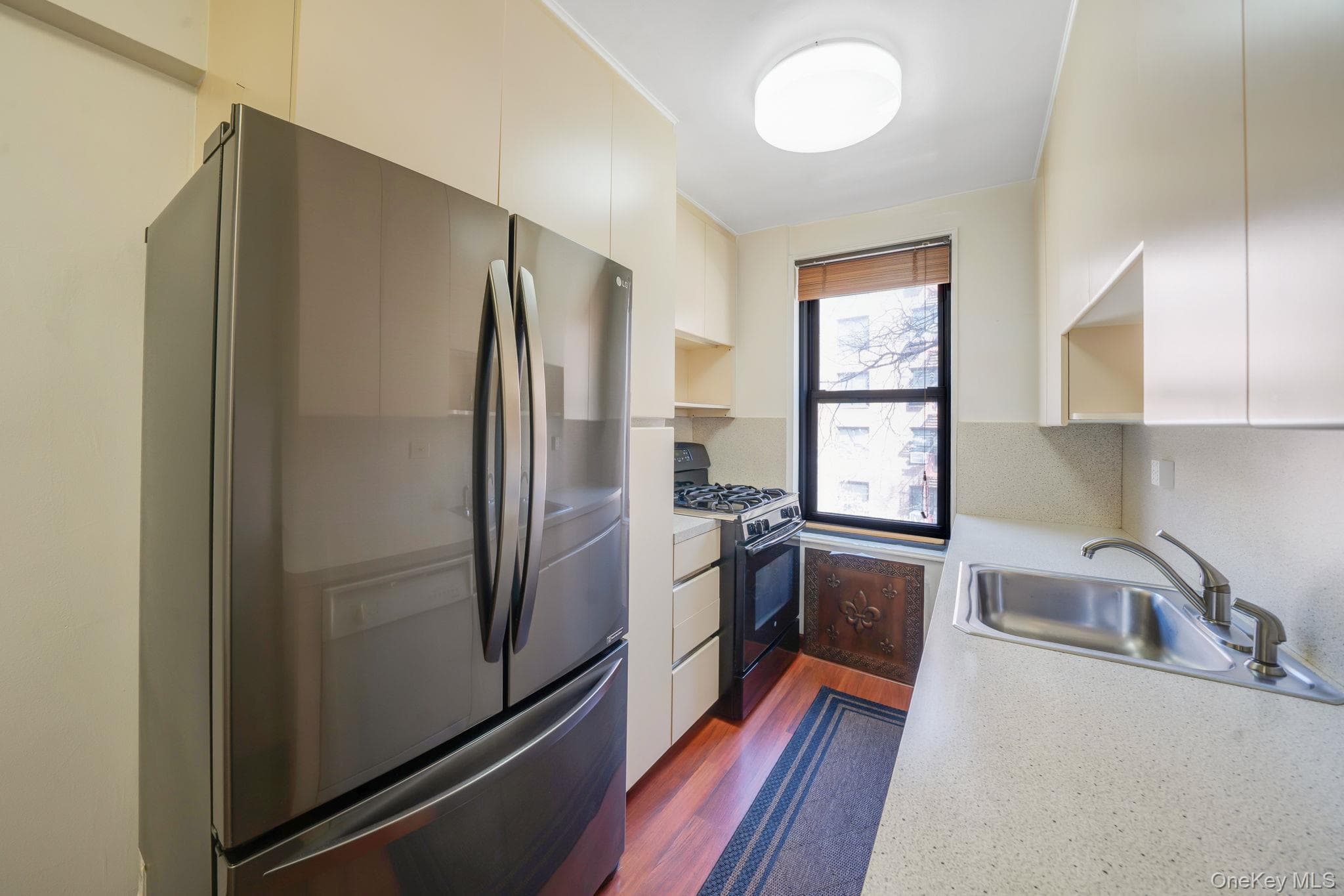 83-85 Woodhaven Boulevard Unit: 3L thumbnail 7