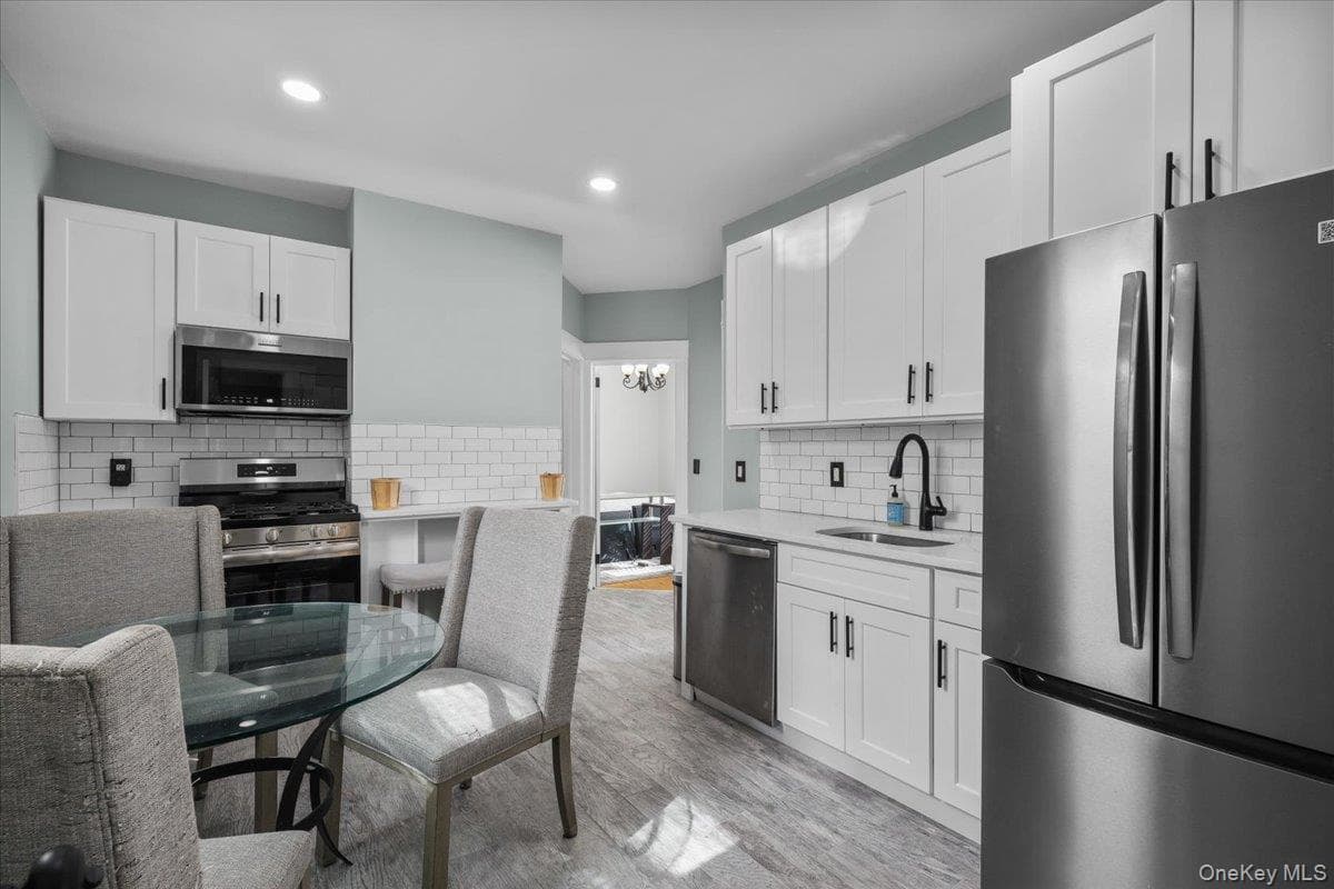 75 Dartmouth Avenue thumbnail 2