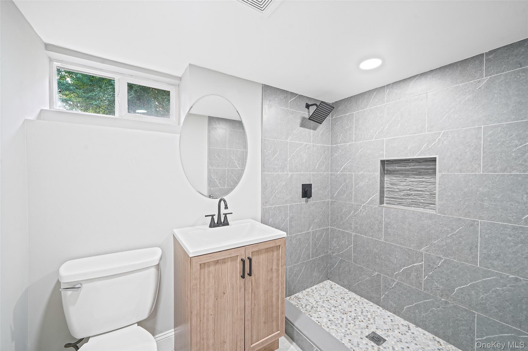 132 Smith Avenue thumbnail 19