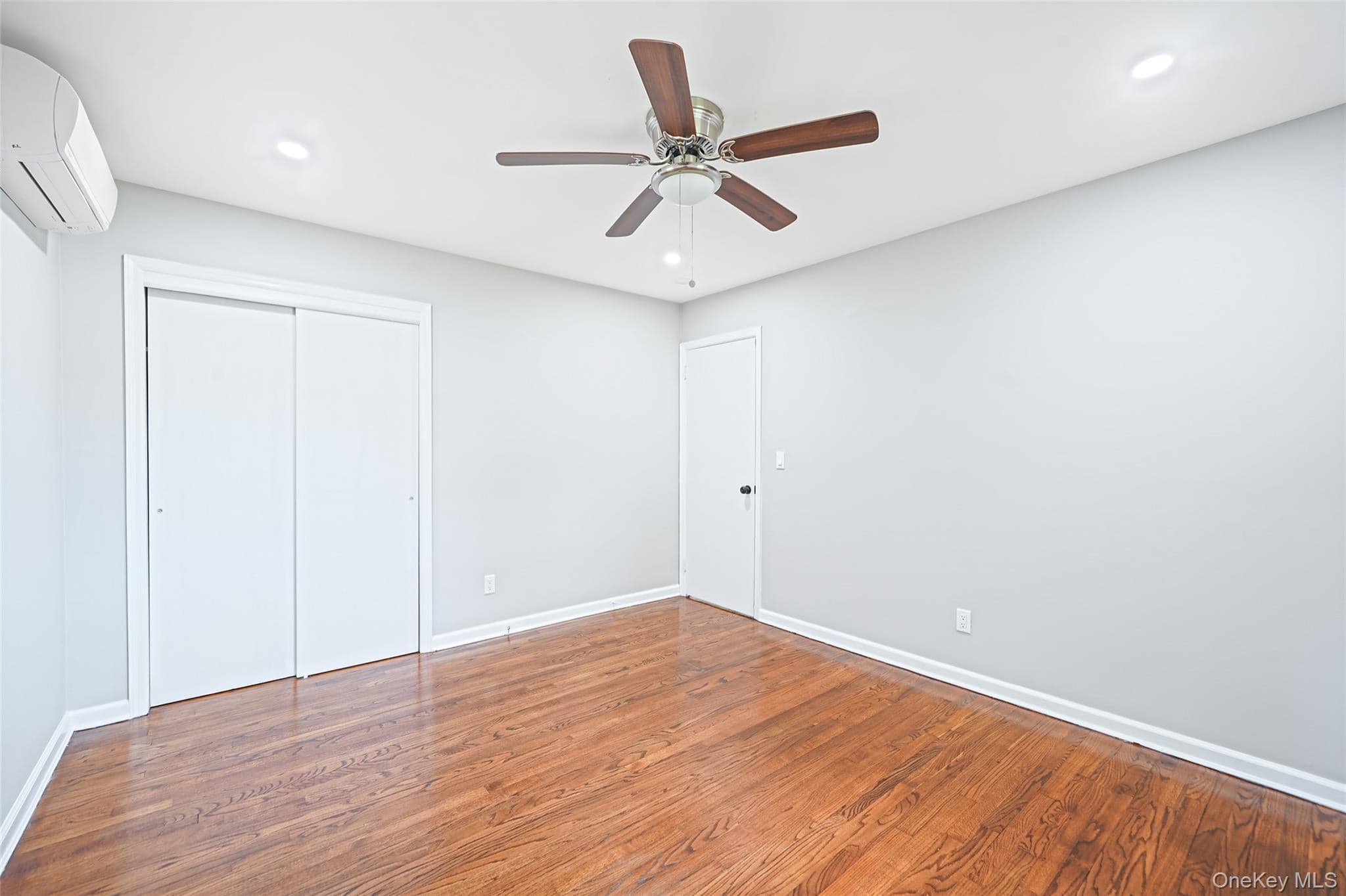 132 Smith Avenue thumbnail 13