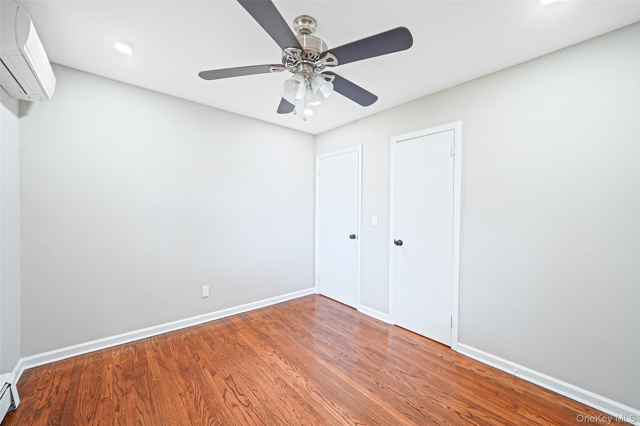 132 Smith Avenue thumbnail 11
