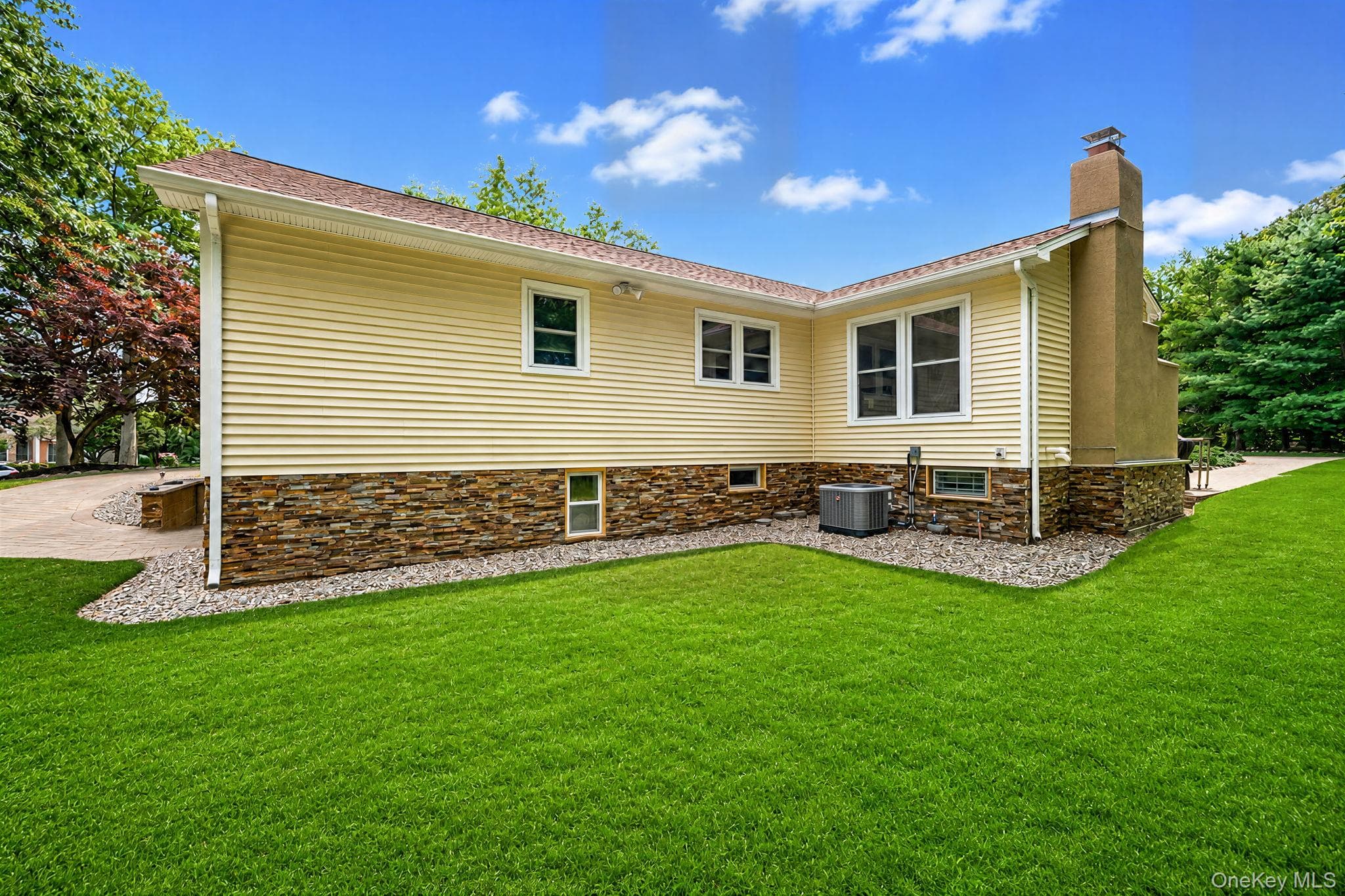 10 Williamsburg Drive thumbnail 27