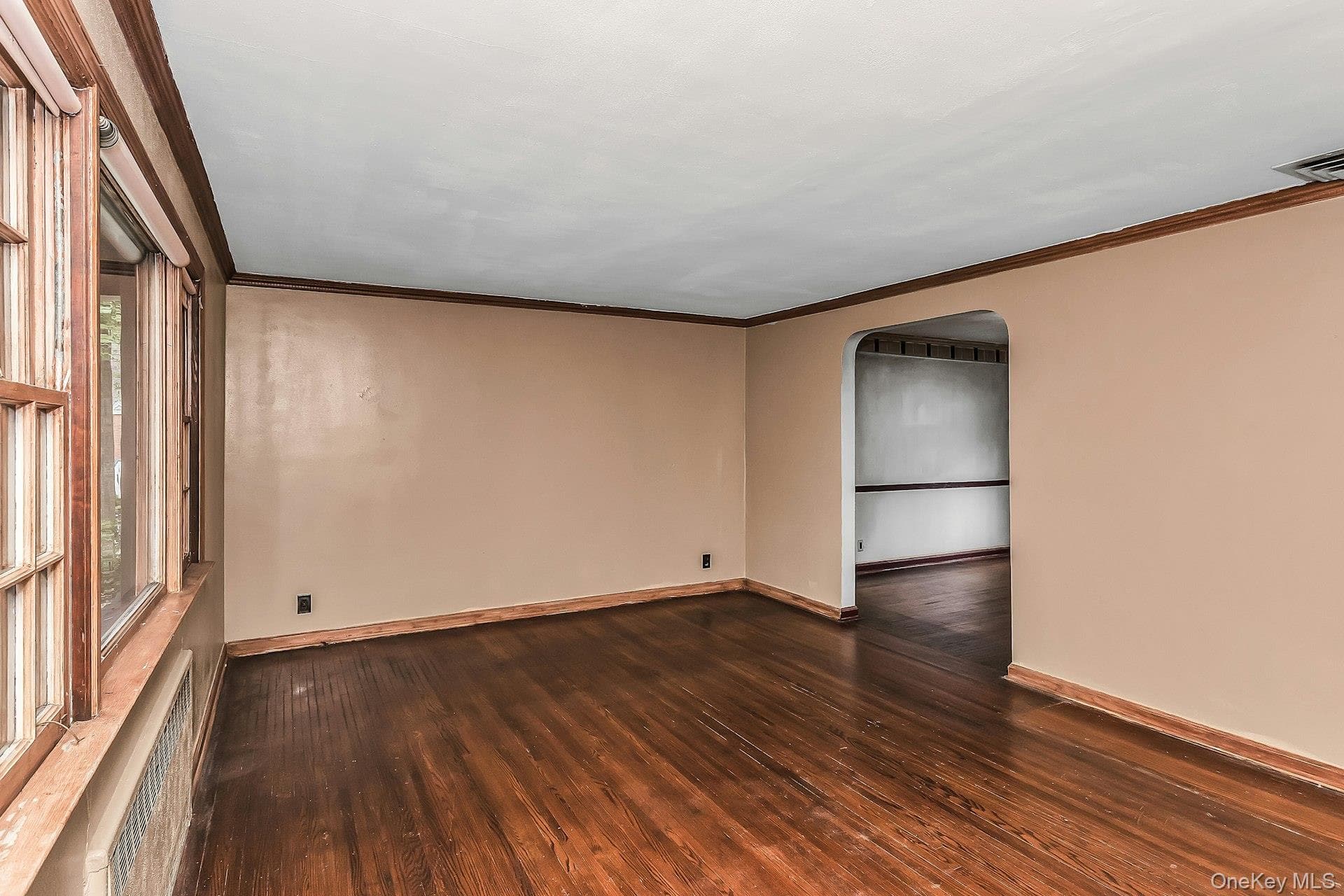 915 Glenwood Road thumbnail 5