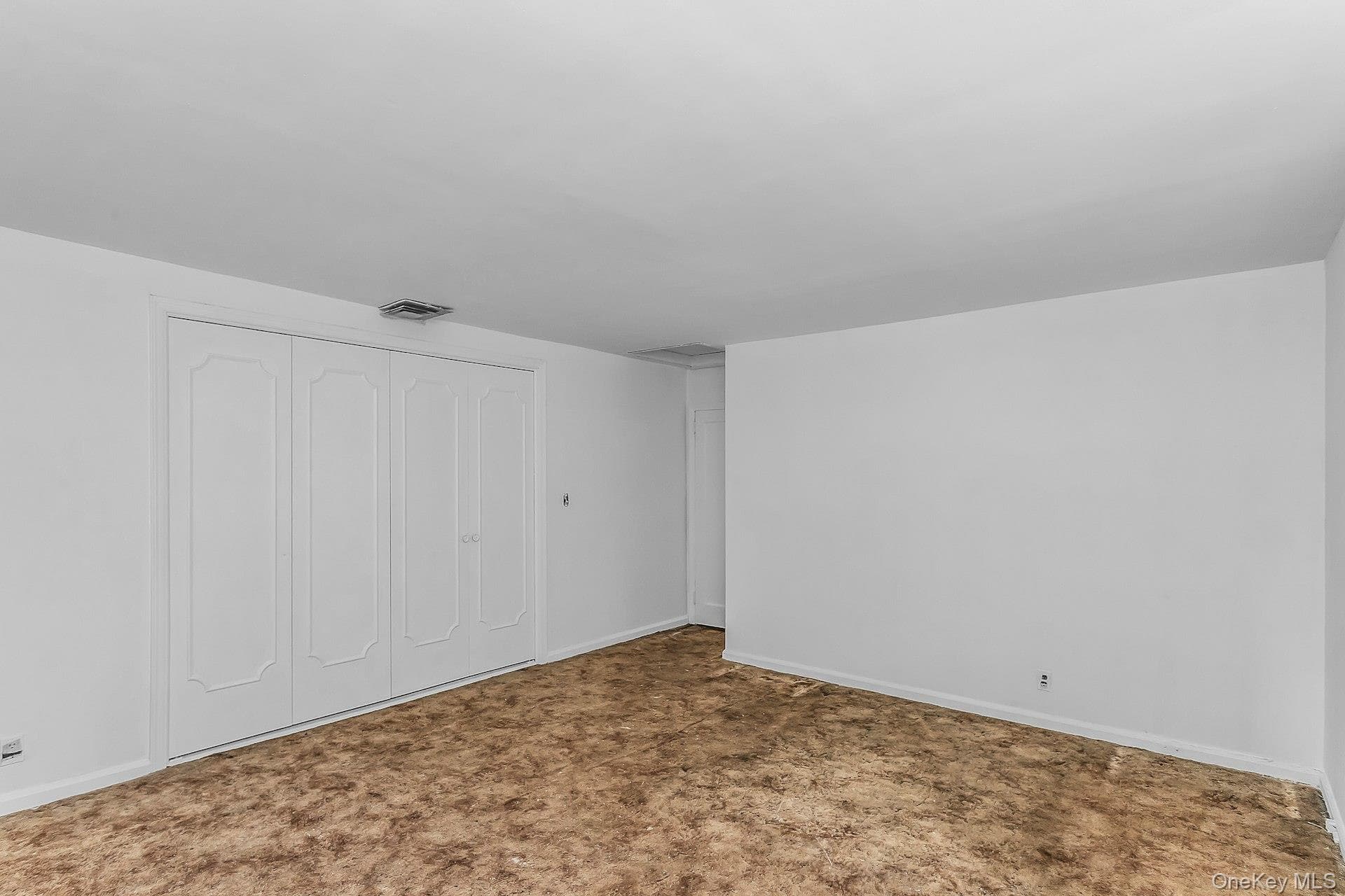 915 Glenwood Road thumbnail 18