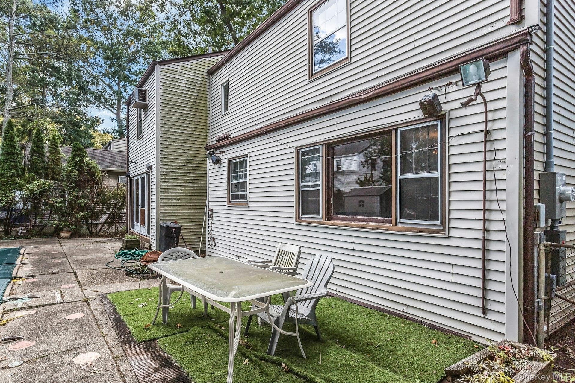 915 Glenwood Road thumbnail 26
