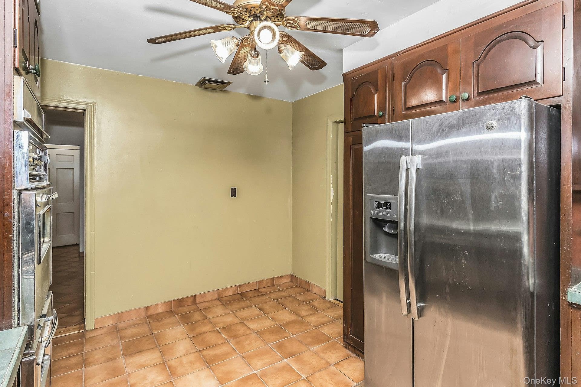 915 Glenwood Road thumbnail 10