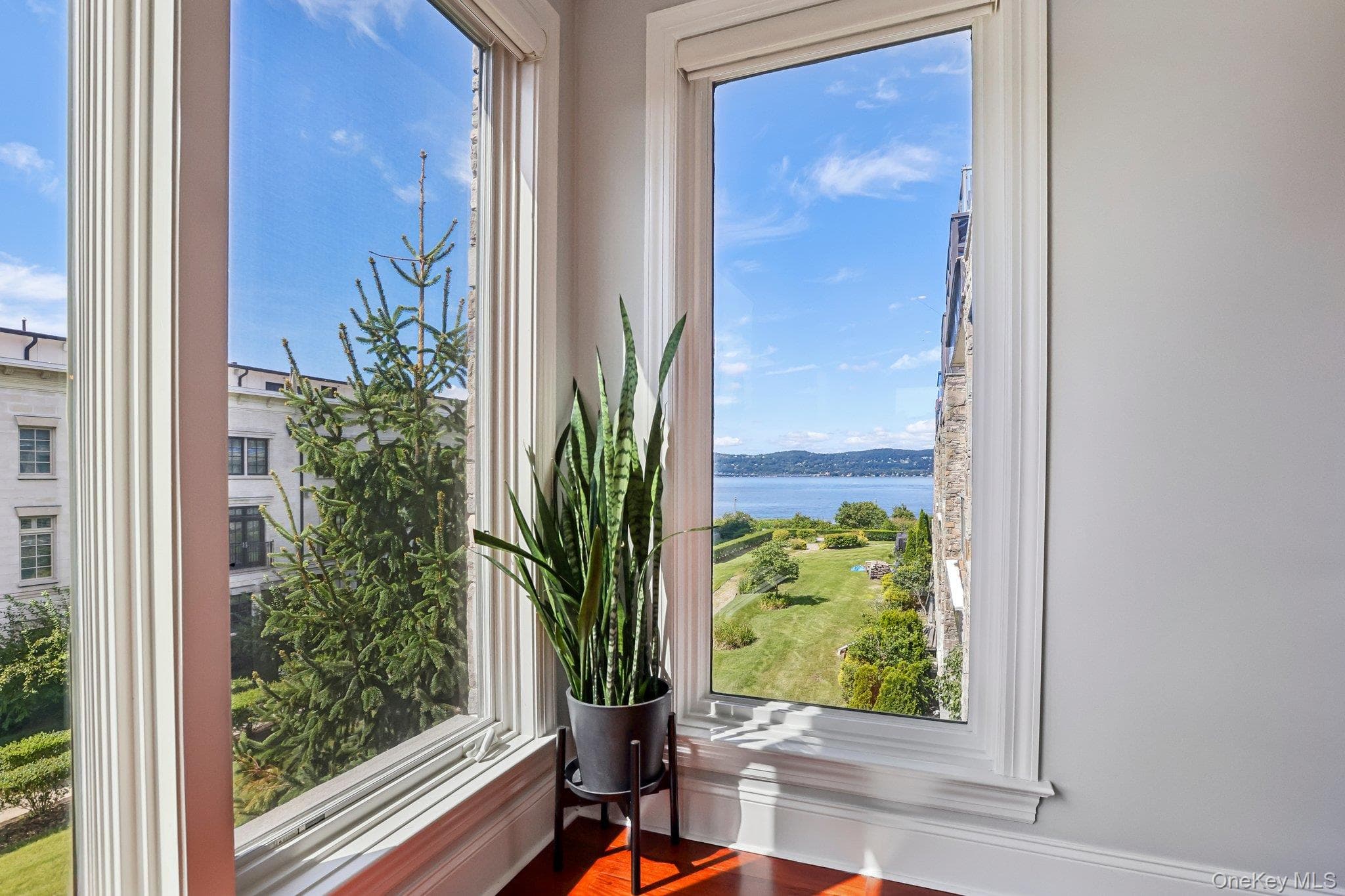 16 Rivers Edge Drive Unit: 310 thumbnail 3