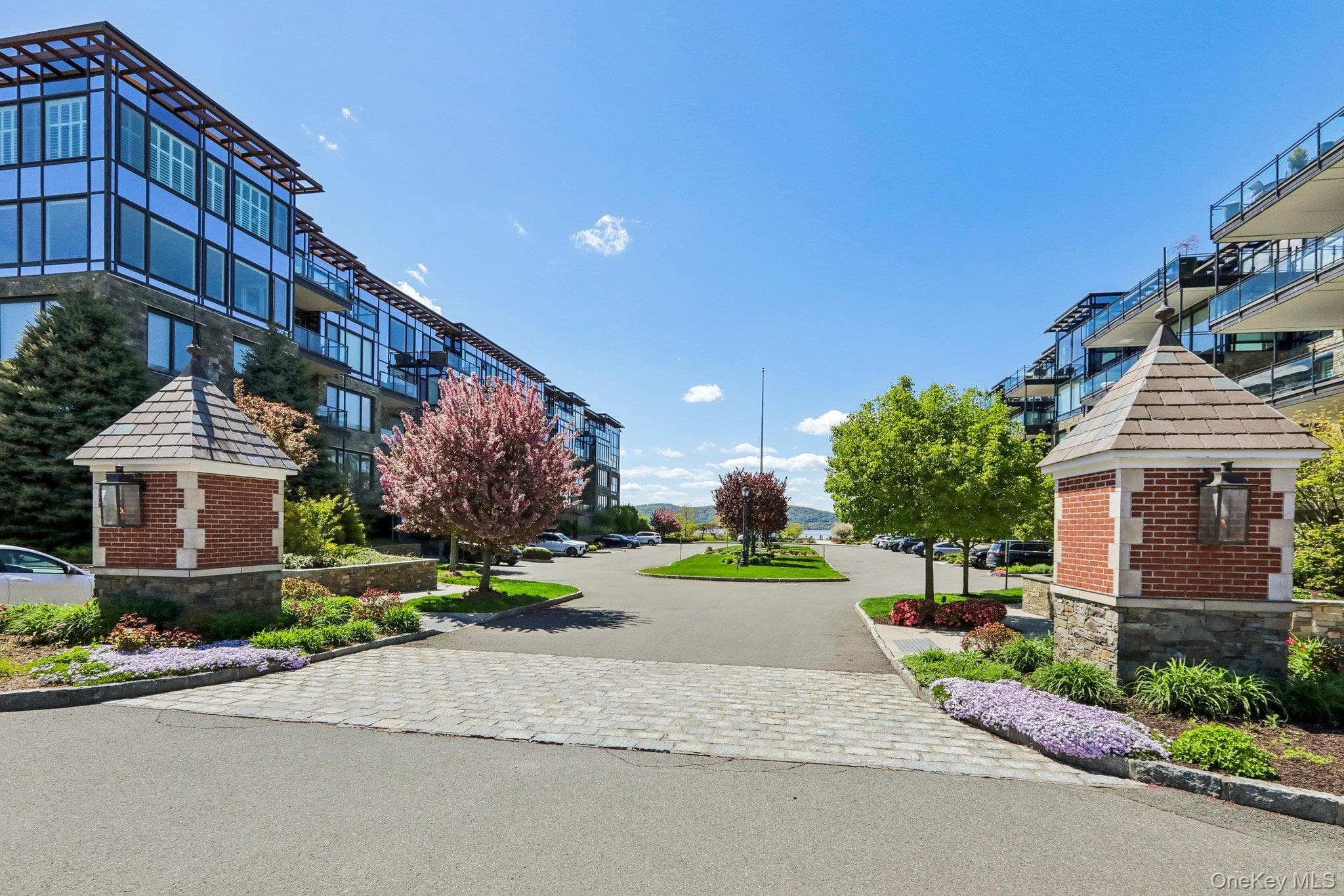 16 Rivers Edge Drive Unit: 310 thumbnail 32