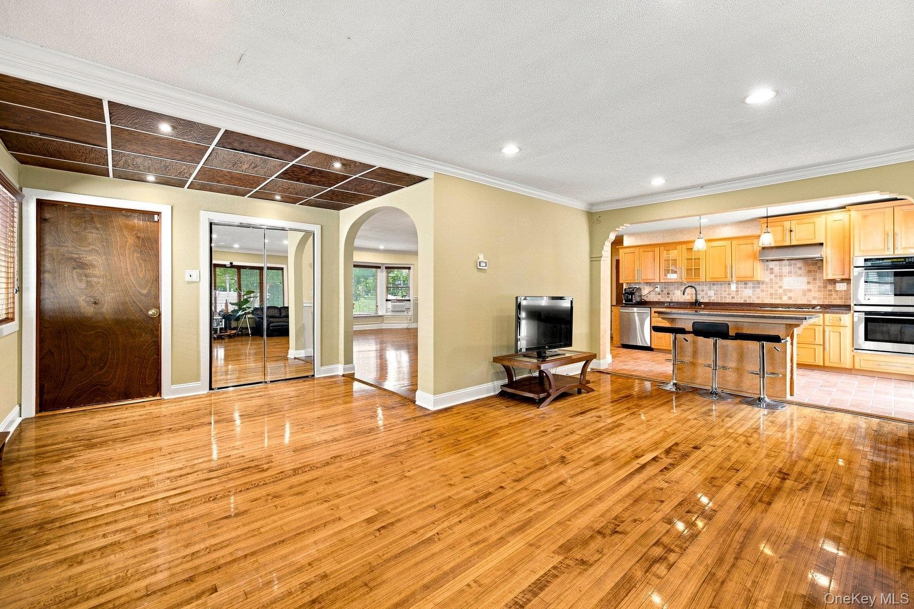 791 Cornwell Avenue thumbnail 16