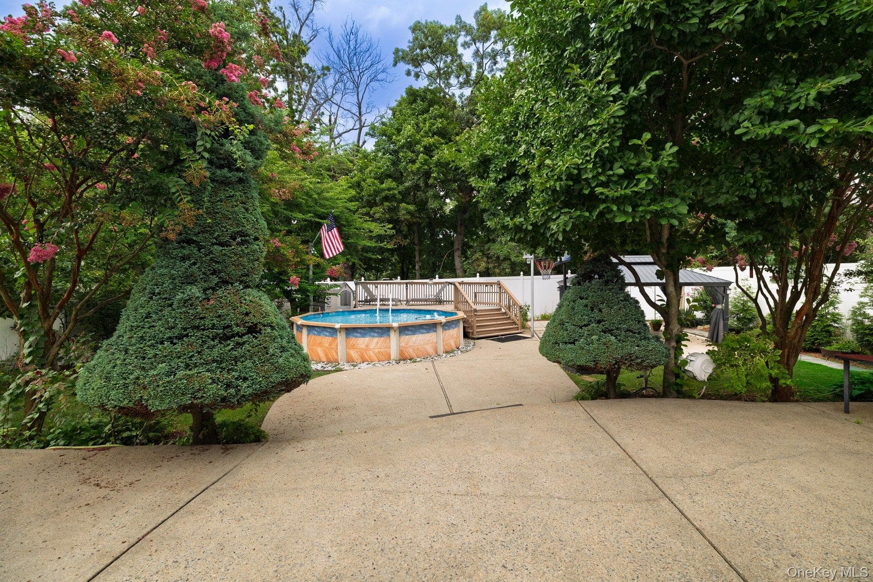 791 Cornwell Avenue thumbnail 32
