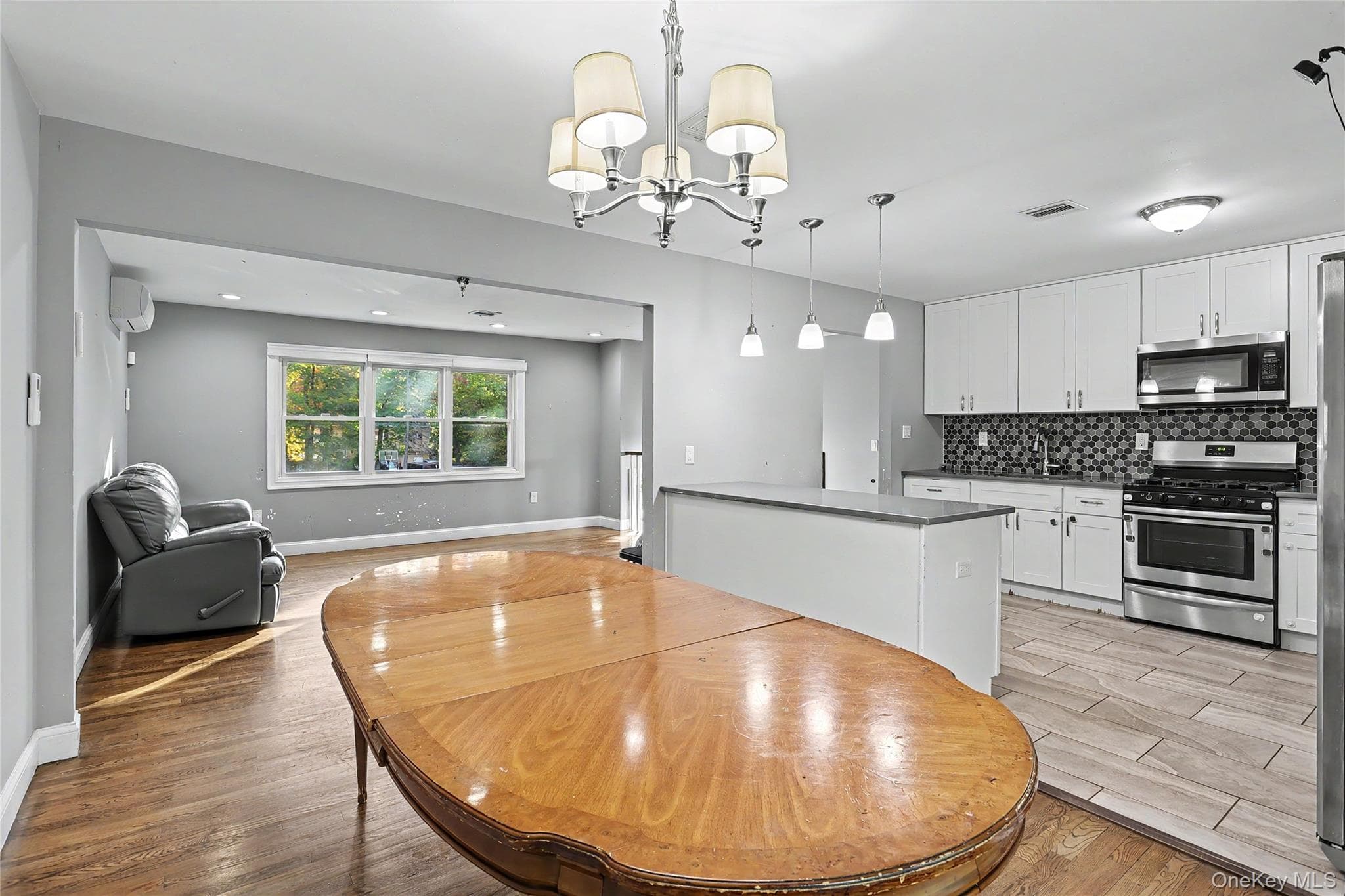 4 Earl Court thumbnail 3