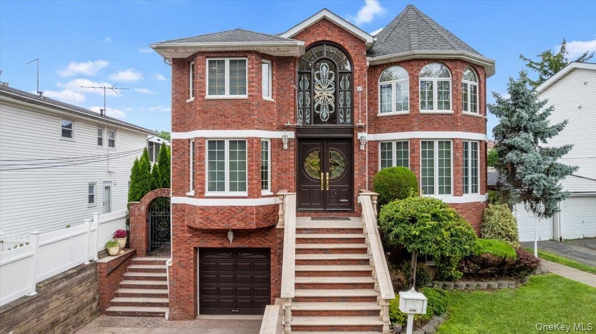 5125 Amboy Road, Staten Island