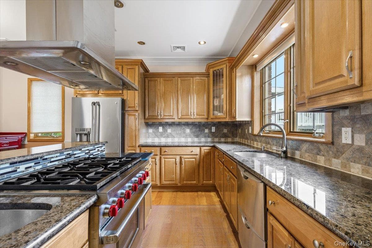 5125 Amboy Road thumbnail 16