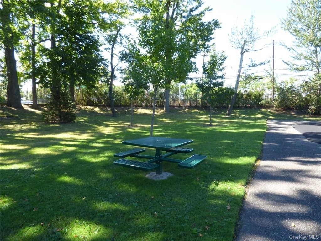 65C Edgewater Park Unit: C thumbnail 23