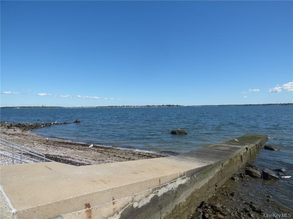 65C Edgewater Park Unit: C thumbnail 32