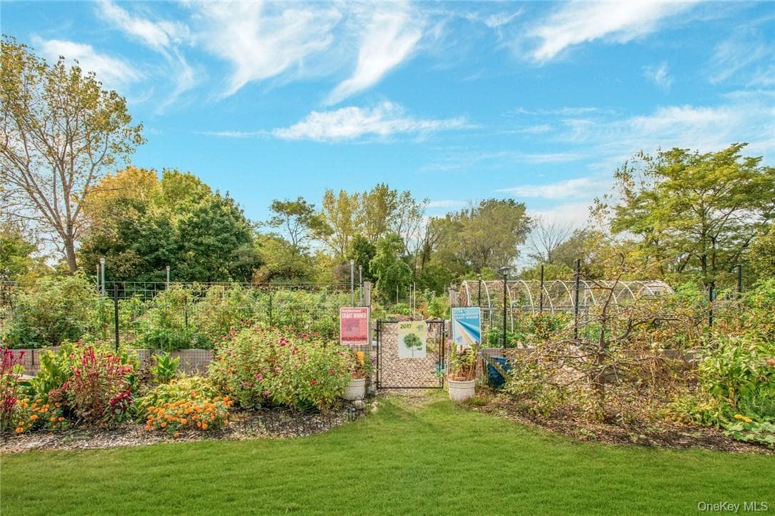 65C Edgewater Park Unit: C thumbnail 15