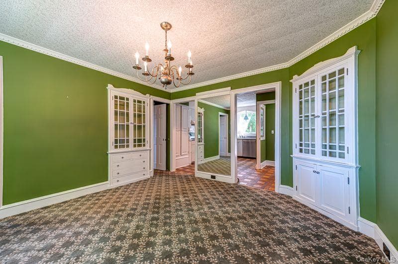 105 Laurel Lane thumbnail 8