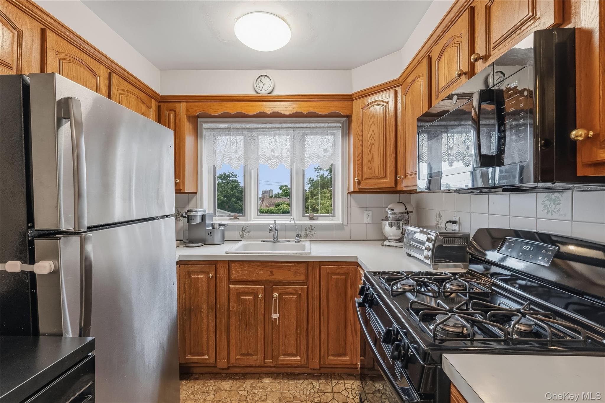 2324 Westervelt Avenue thumbnail 18