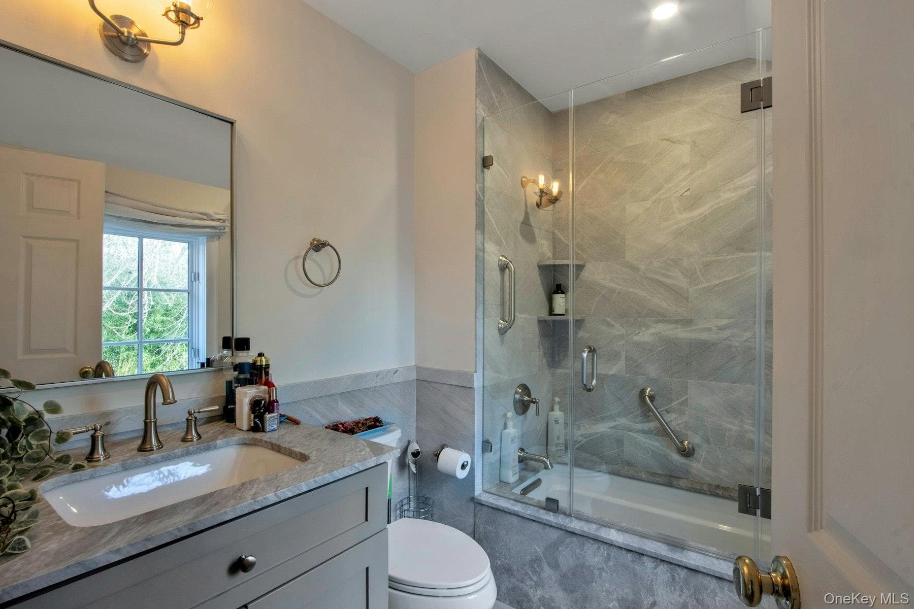 129 Washington Spring Road thumbnail 27