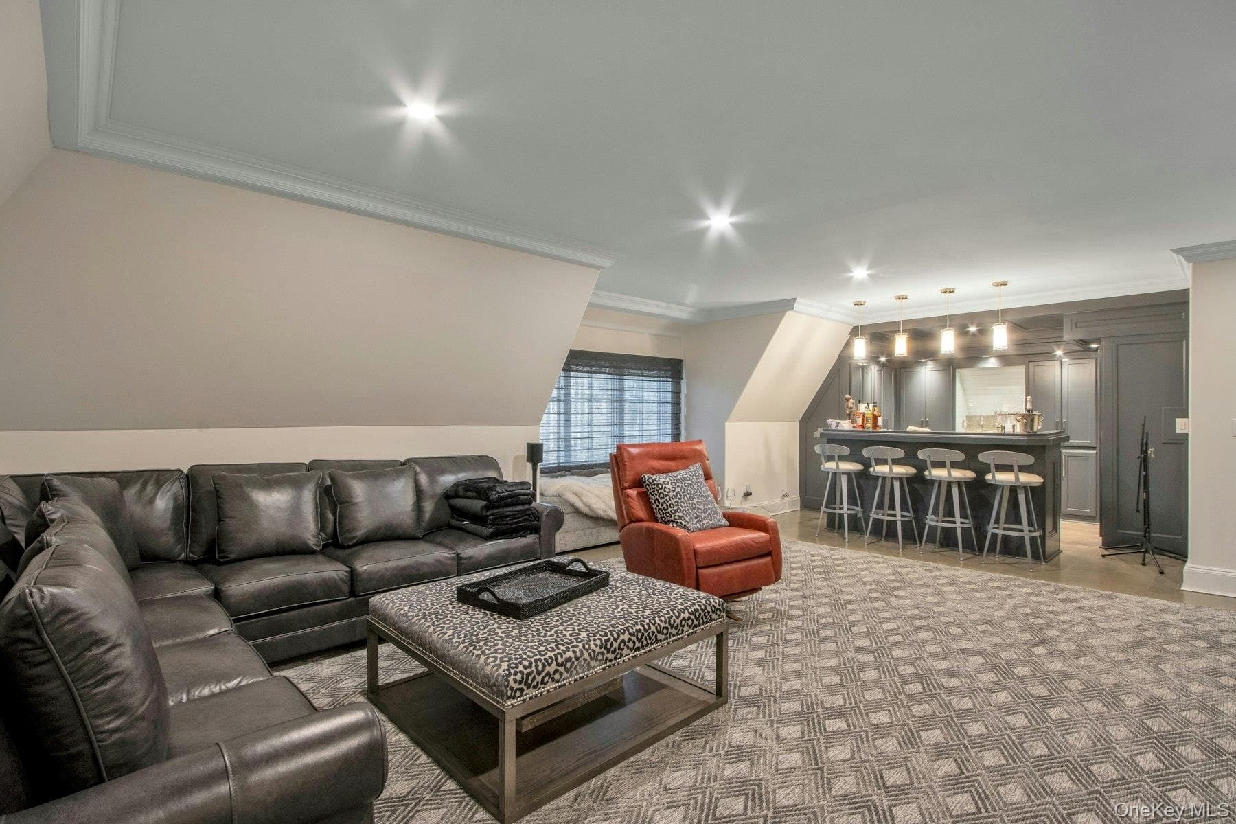 129 Washington Spring Road thumbnail 21