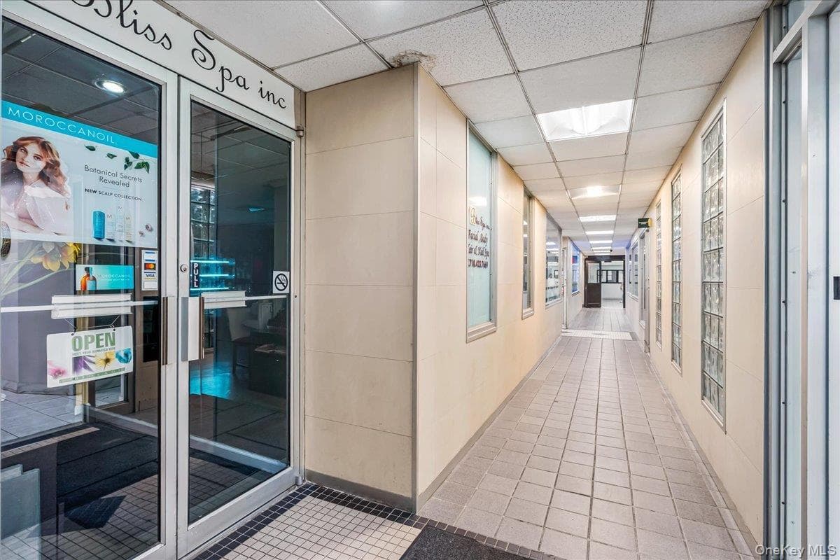 17-85 215th Street Unit: 11N thumbnail 29