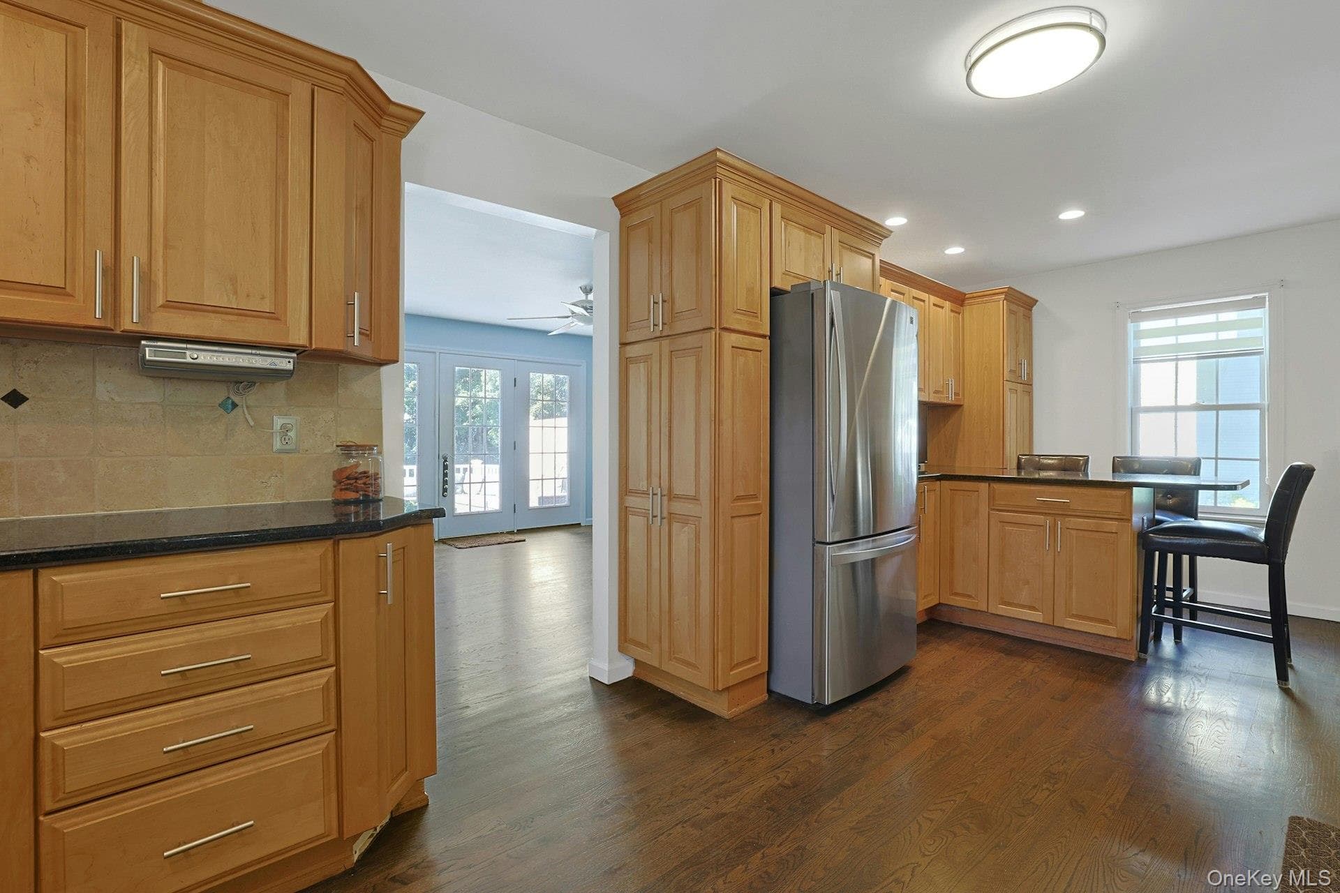 75 Franklin Avenue thumbnail 15