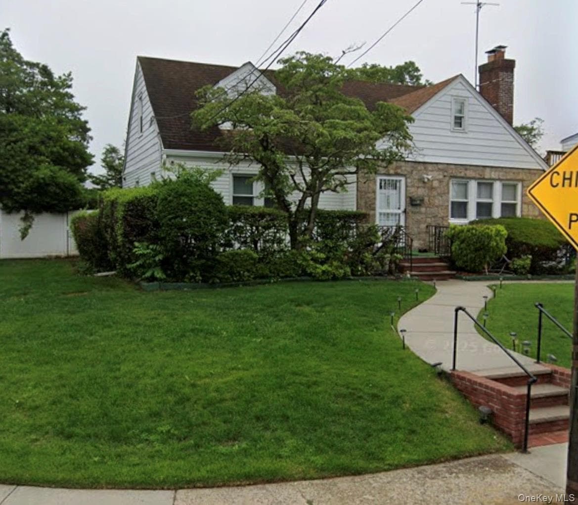 92 Melvin Avenue thumbnail 2